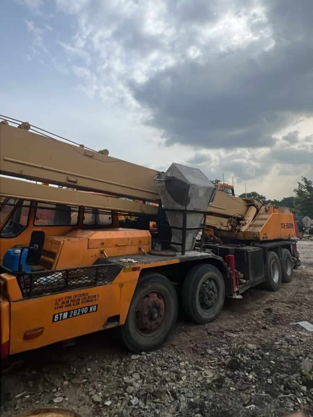 Crane 25 Ton